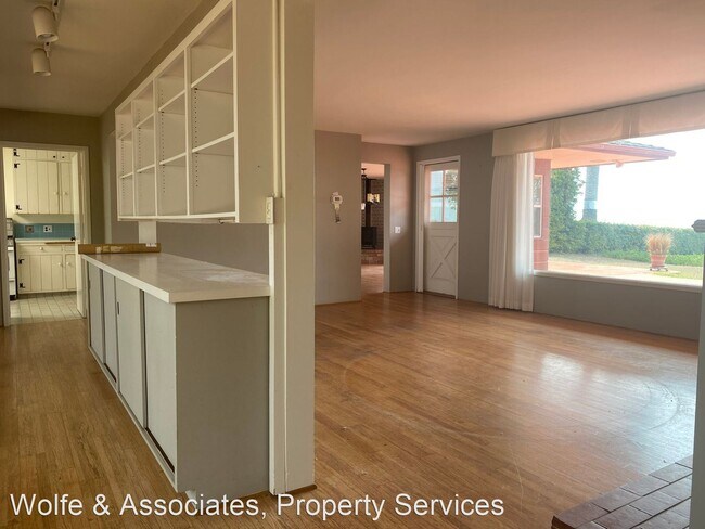 Building Photo - 3 br, 3 bath House - 3323 Cliff Drive
