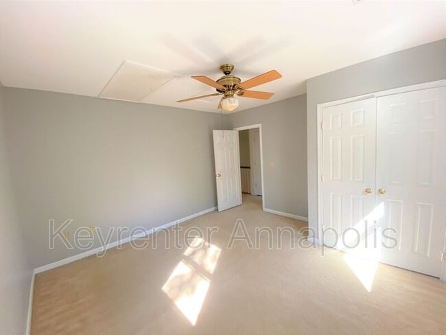 Building Photo - 1161 Green Holly Dr
