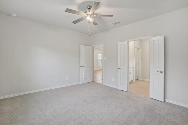 Building Photo - 6001 Belchamp Dr