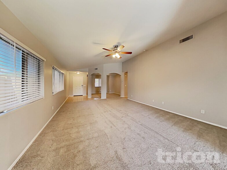 Building Photo - 25683 W St Kateri Dr