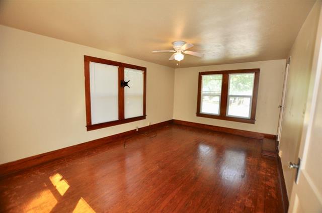 Building Photo - 201 1/2 W Columbia St