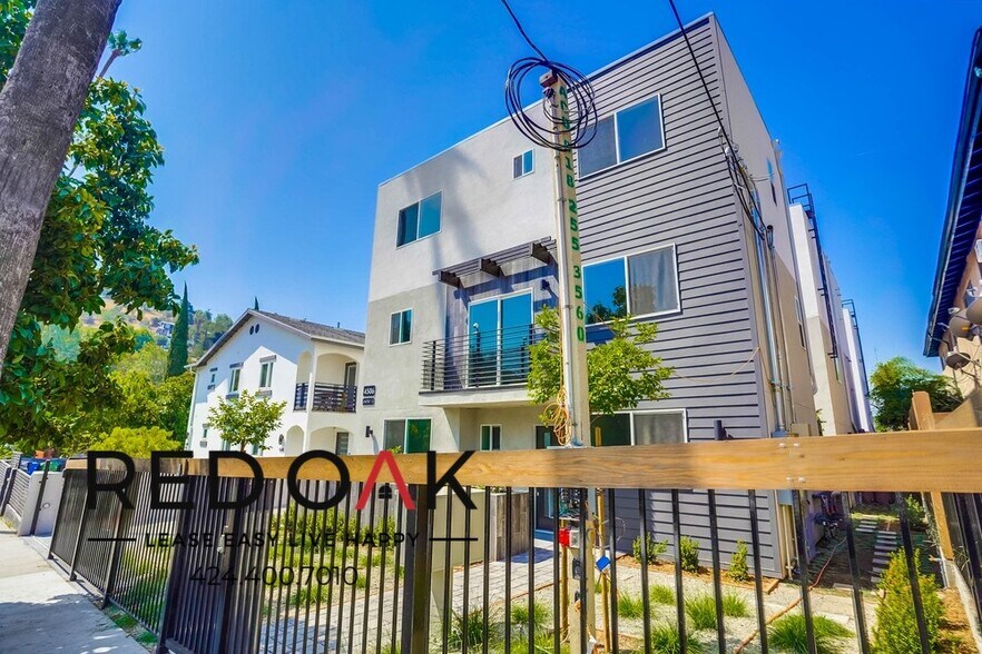 Building Photo - 4506 Esmeralda St