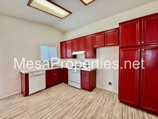 Building Photo - 16953 Sorrento Ln