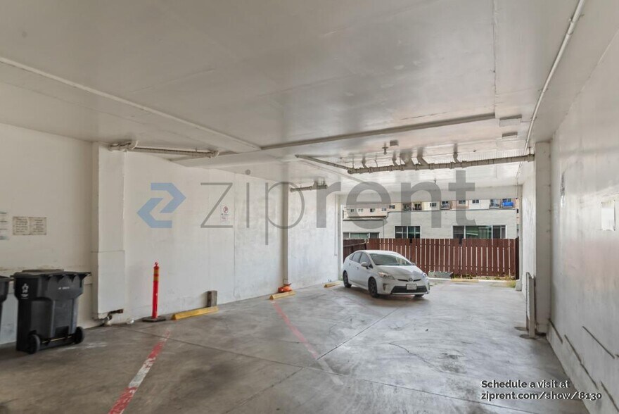 Building Photo - 468 90th St