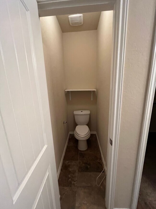 Building Photo - 4326 Stanley Park