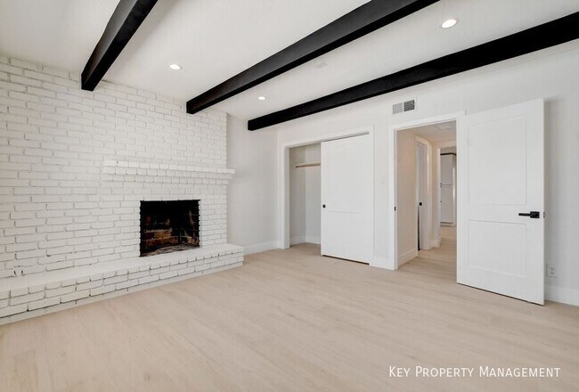 Building Photo - 3962 Euclid St