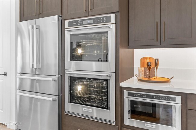 Building Photo - 17254 W Vacaville St