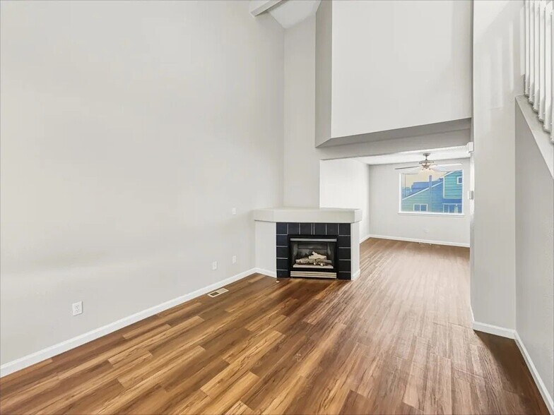 Building Photo - 14624 E 51st Pl