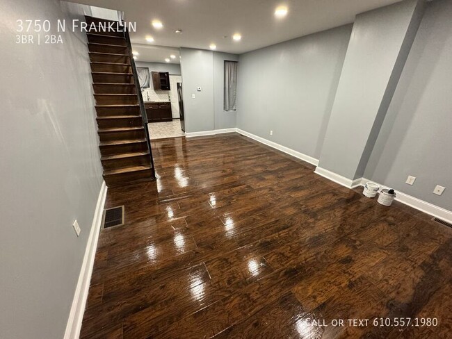 Building Photo - 3750 N Franklin-