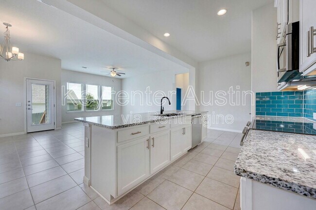 Building Photo - 9901 Dalliance Ln