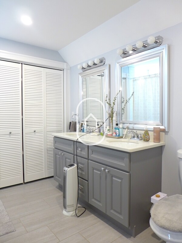 Building Photo - 26 Turner St