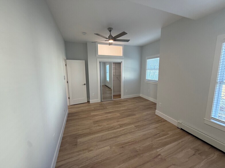 Building Photo - 51 W Eagle St