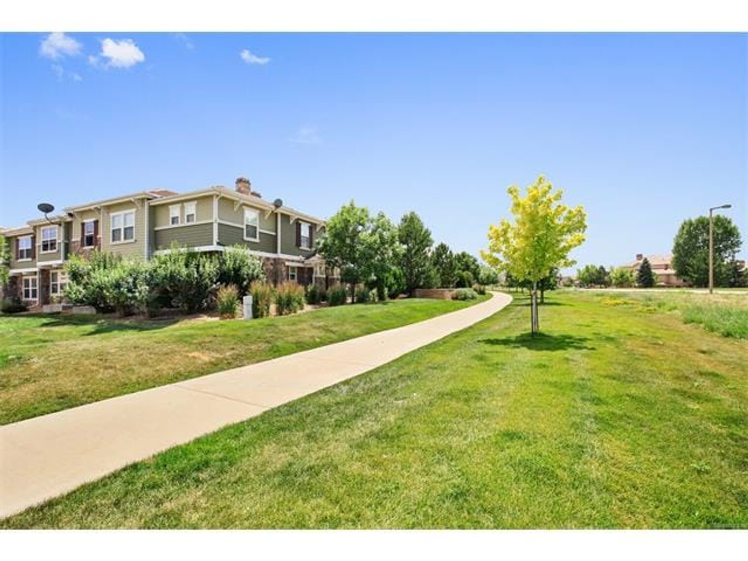 Building Photo - 12810 Roosevelt Ln