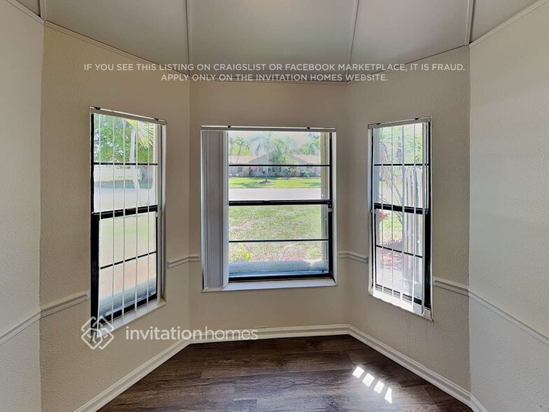 Building Photo - 10941 NW 7th St