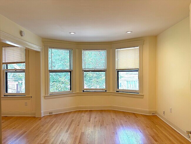 Building Photo - 314 Webster Ave