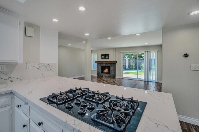 Building Photo - 2850 Tabago Pl