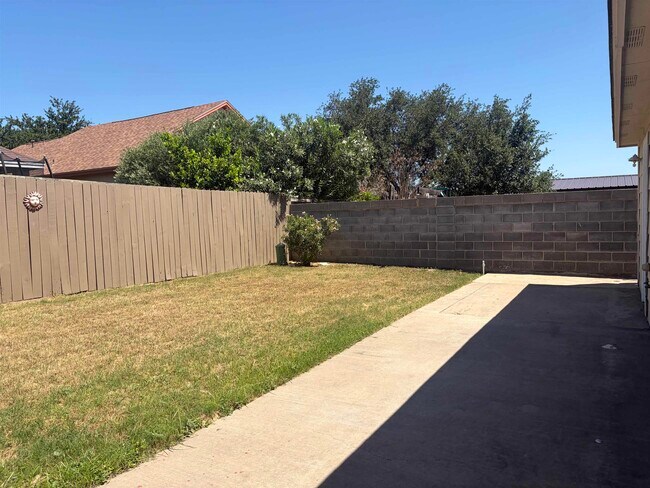 Building Photo - 11141 Salado Dr