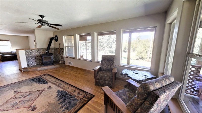 Building Photo - 217 Redwing Dr