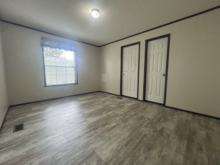 Building Photo - 11716 Cascade Cir