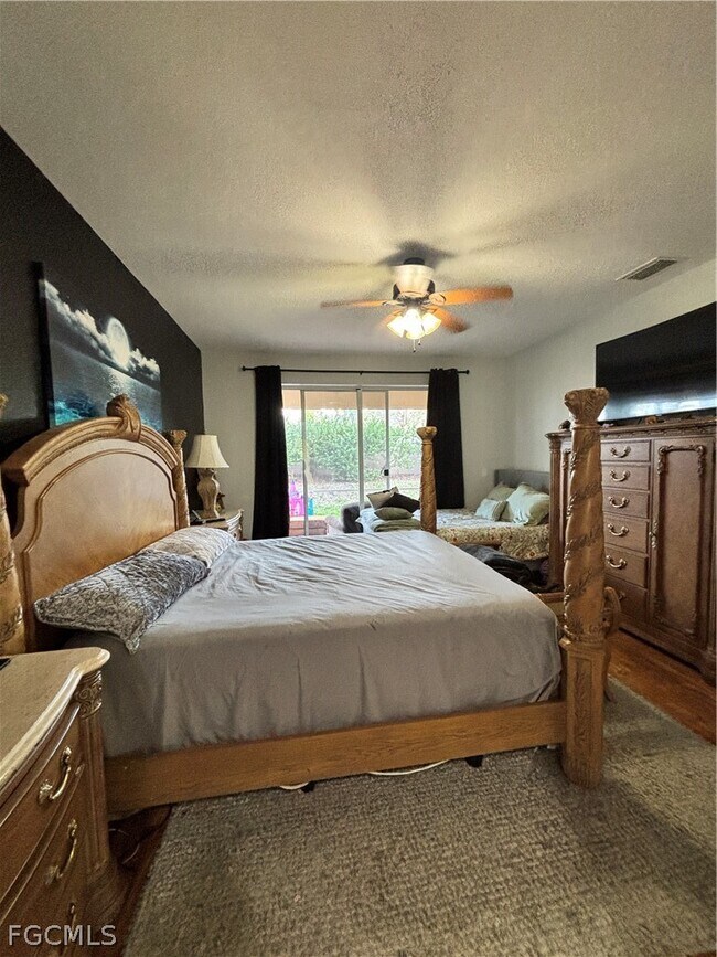 Building Photo - 17533 Holly Oak Ave