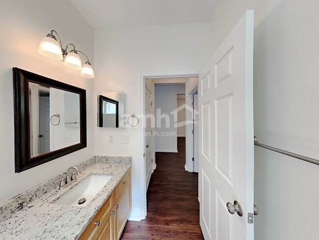 Building Photo - 6243 Pendragon Pl
