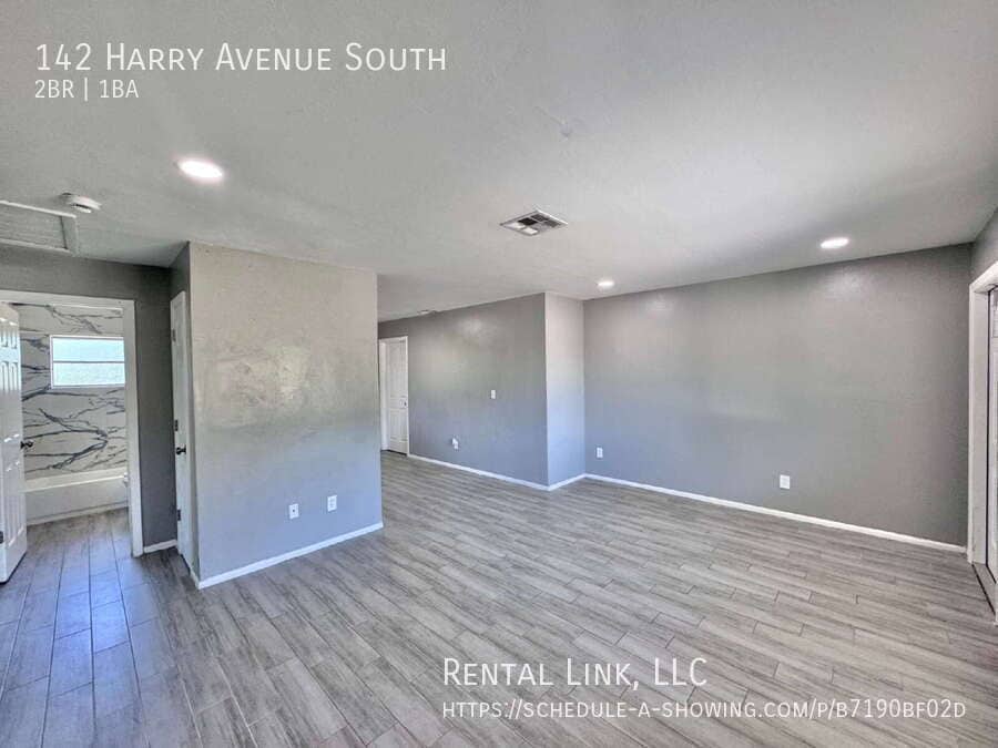 Building Photo - 142 Harry Ave S