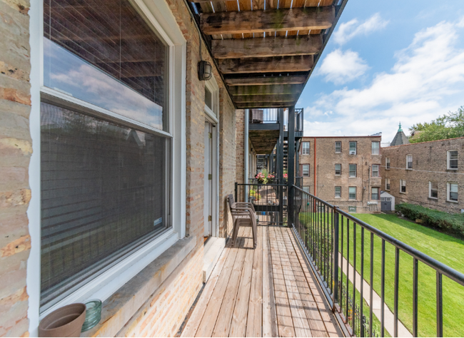 Building Photo - 3215 W Altgeld St