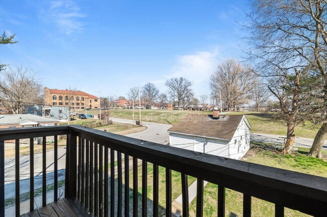 Building Photo - 4102 California Ave