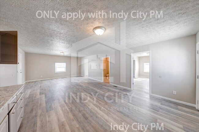 Building Photo - 3440 N Harding St