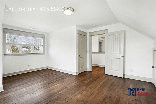 Building Photo - 124 8th Ave