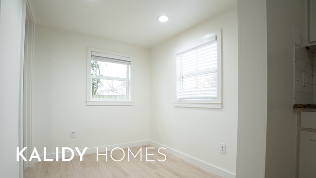 Building Photo - 15 S Walnut St