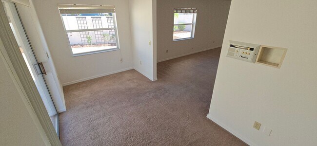 Building Photo - Prime Location – Just Minutes from Lake Sumter Landing and Spanish Springs!