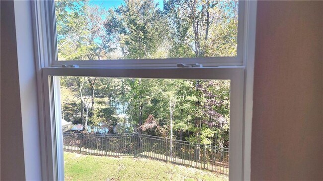 Building Photo - 1536 Ellie Ridge Ave