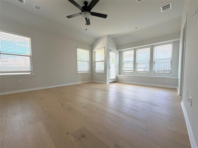 Building Photo - 2813 Hopi Path