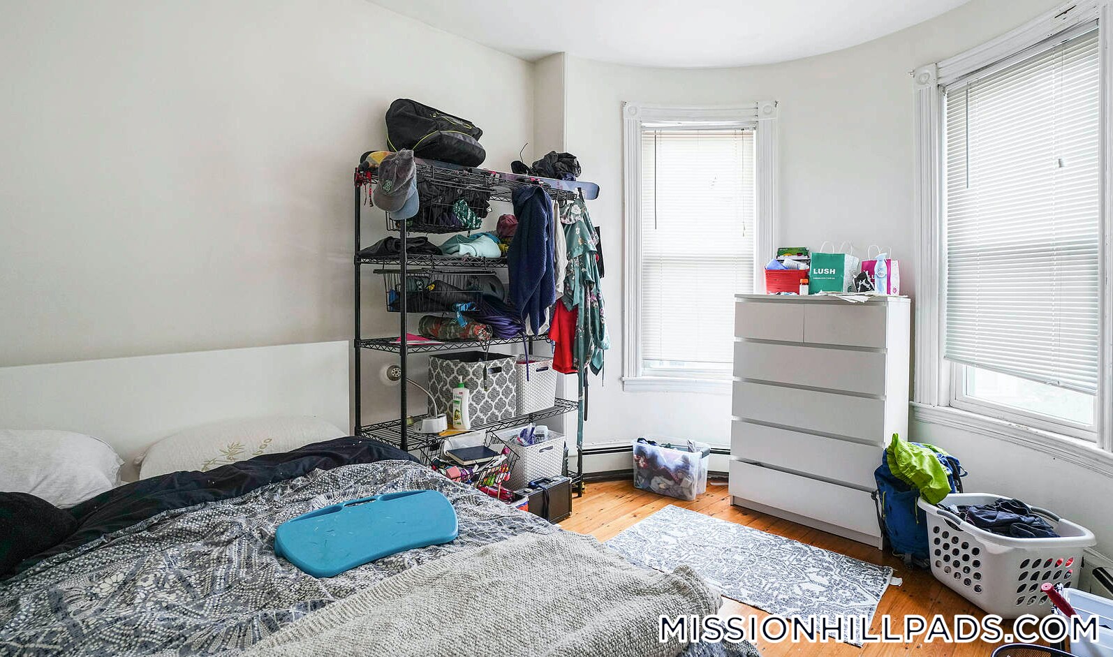 Building Photo - 13 Sachem St