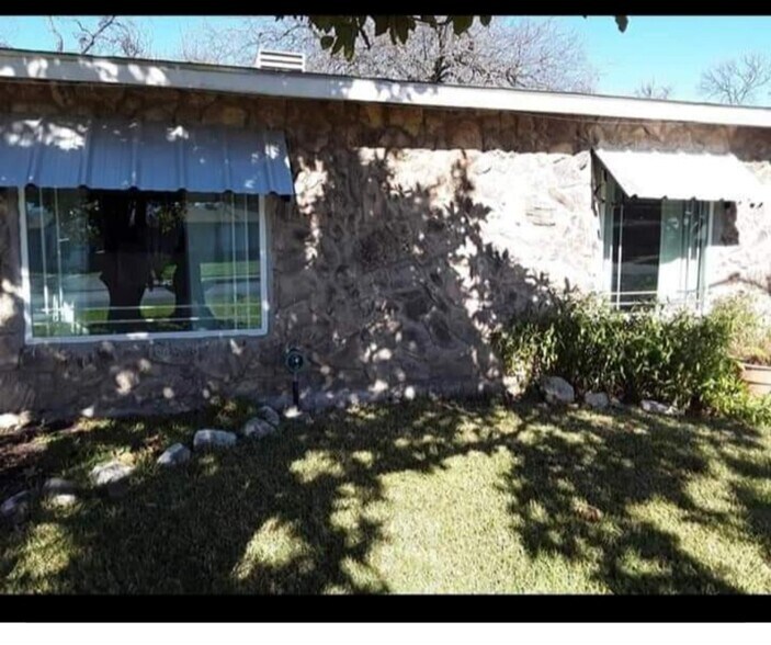 Front yard - 2031 Beechaven Dr