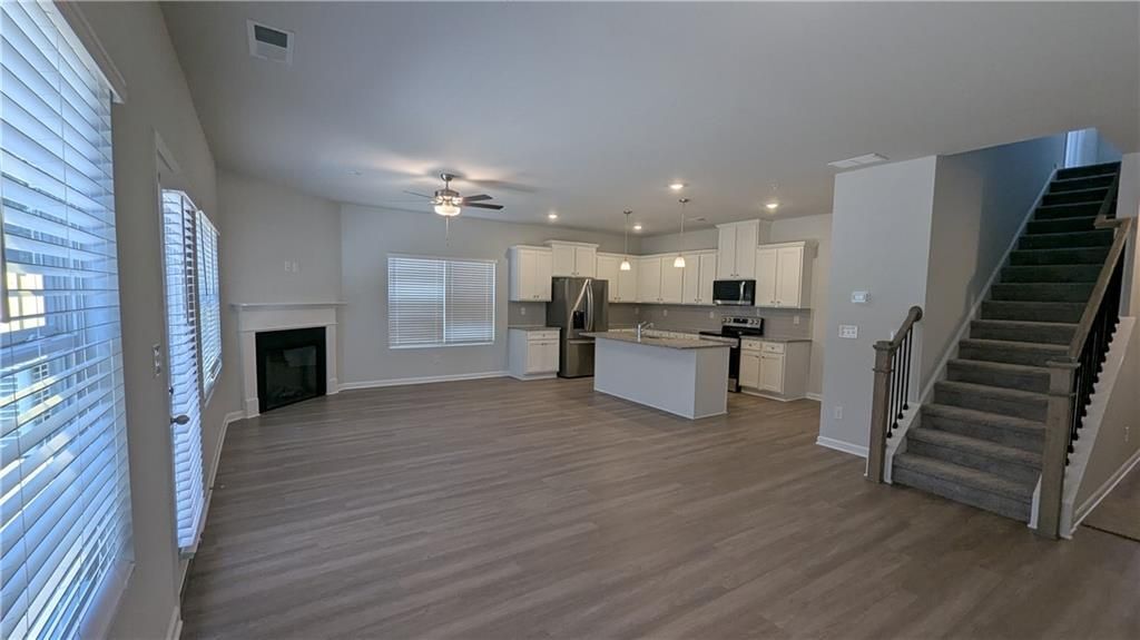 Building Photo - 427 Lanier Cir