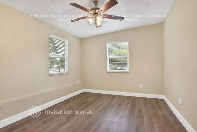 Building Photo - 142 Country Club Cir