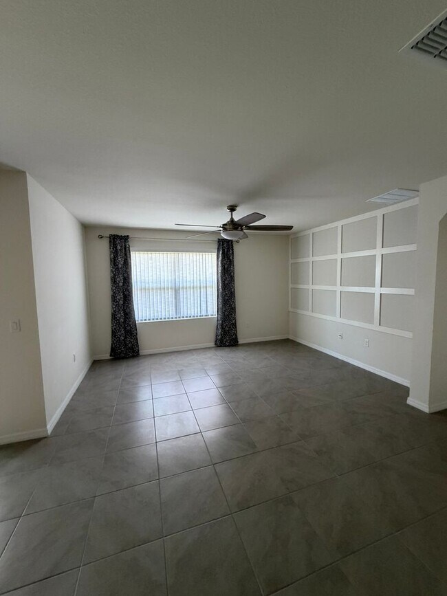 Building Photo - 801 Baylor Dr