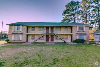 Building Photo - Upstairs Apartment for Lease!