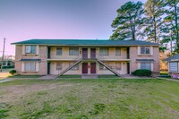 Building Photo - Upstairs Apartment for Lease!