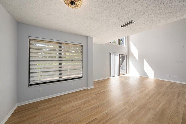 Building Photo - 4008 Circlewood Ct