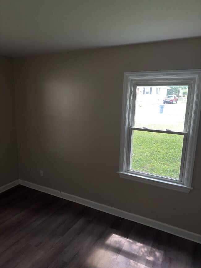 Building Photo - Charming 4-Bedroom Home in Florissant – Co...