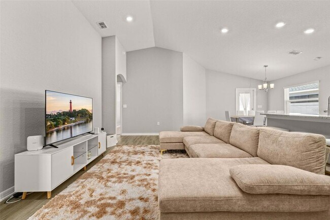 Building Photo - 1750 Daystar Dr