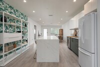 Building Photo - 561 NW 50th St