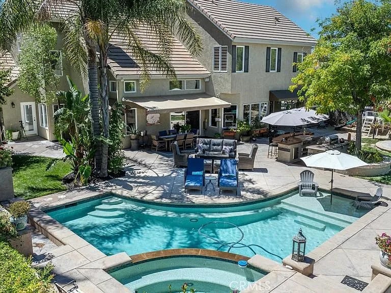 Building Photo - 15305 Saddleback Rd