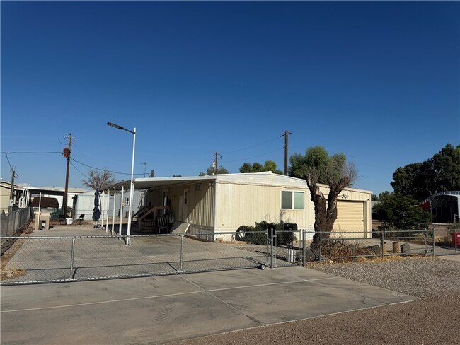 Building Photo - 7866 Meadowlark St