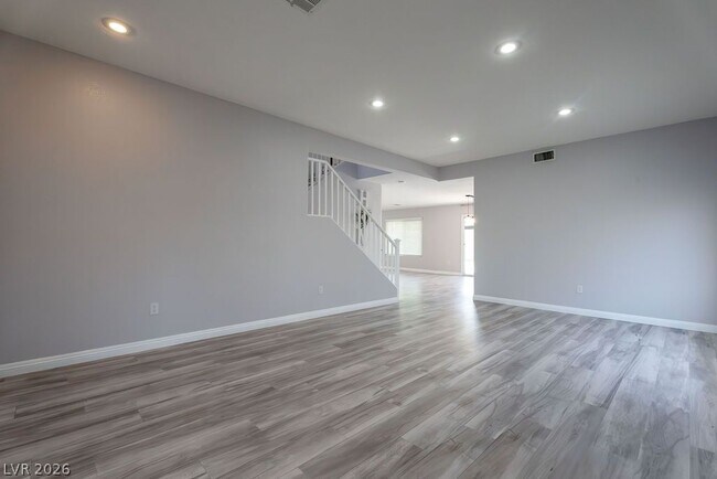 Building Photo - 1109 Devon Downs Ave
