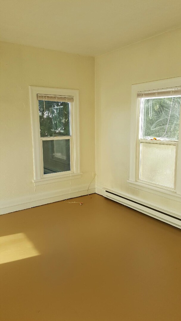 Interior Photo - 17th Ave
