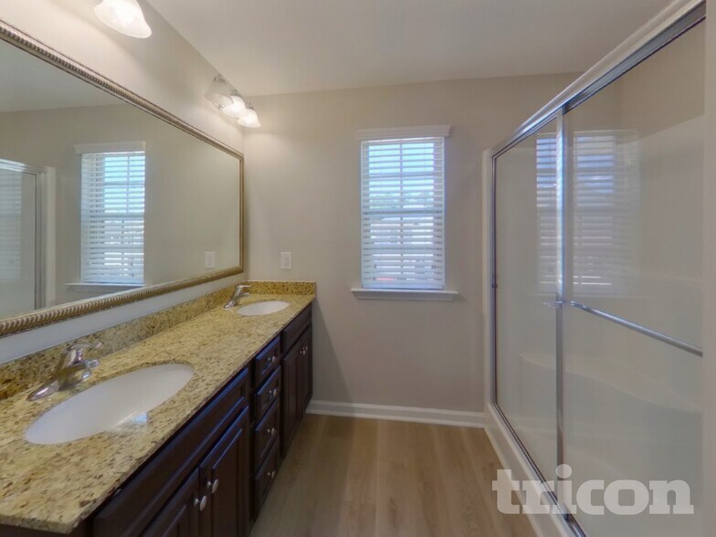 Building Photo - 356 Dawsons Park Dr